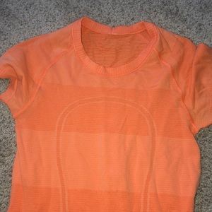 Lululemon swiftly tech short sleeve